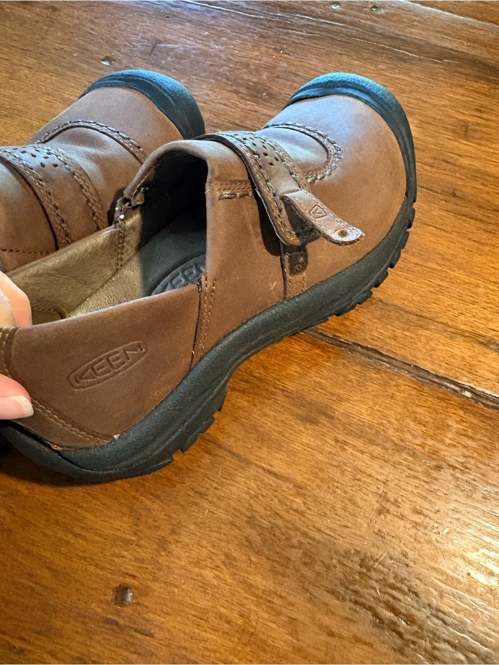 KEEN Brown Leather Slip-On Loafers with Black Outsole - Picture 3 of 5